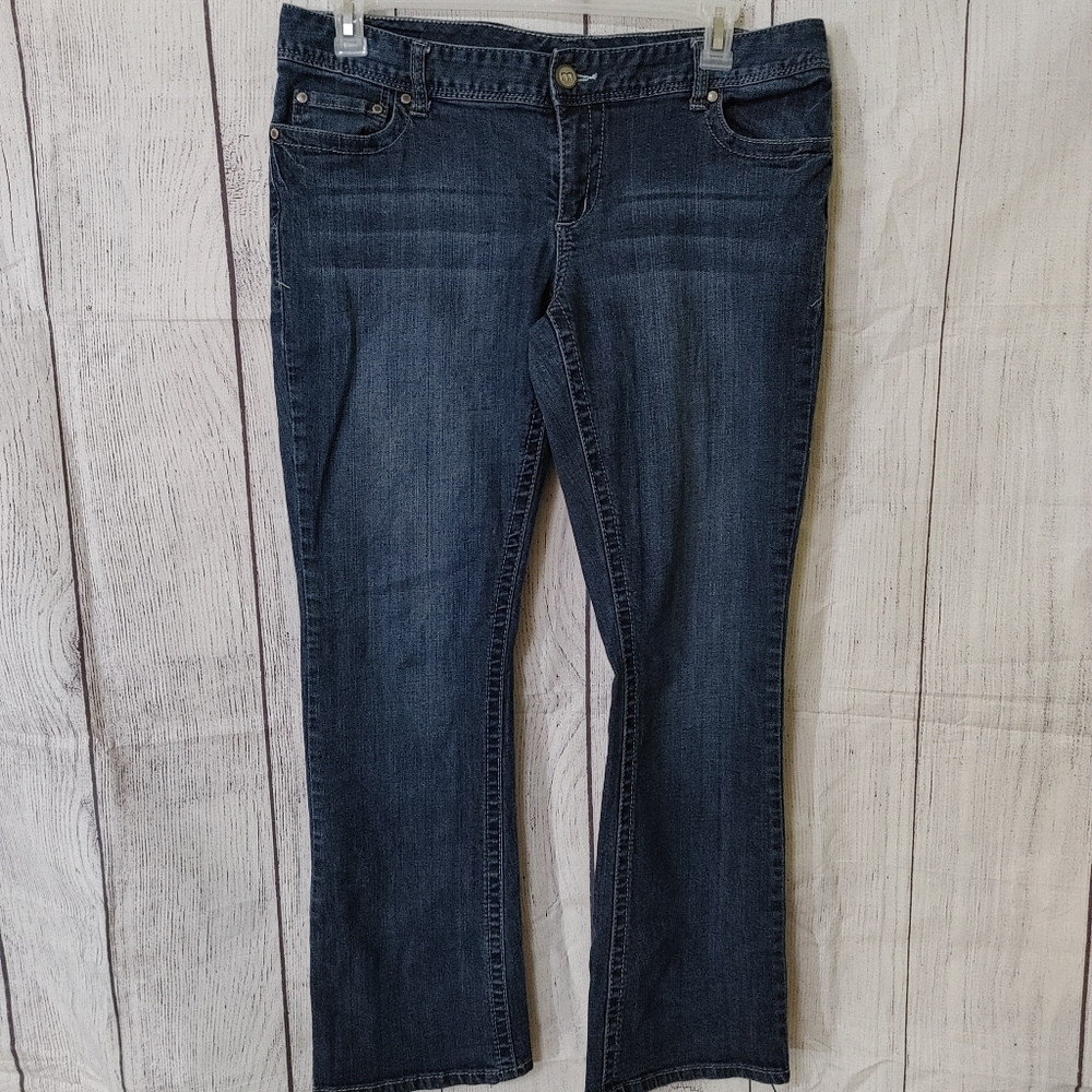 Maurices jeans size 15/16 straight